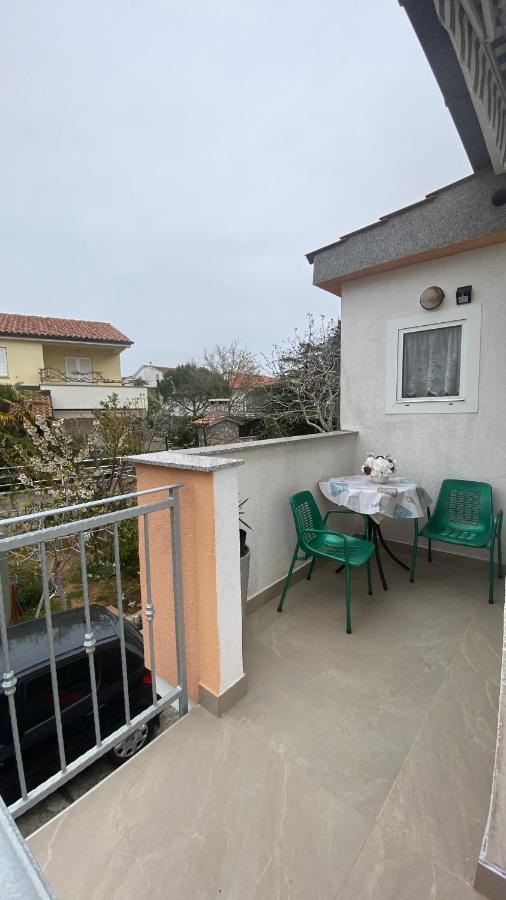 Guest House Tonica Крк Экстерьер фото